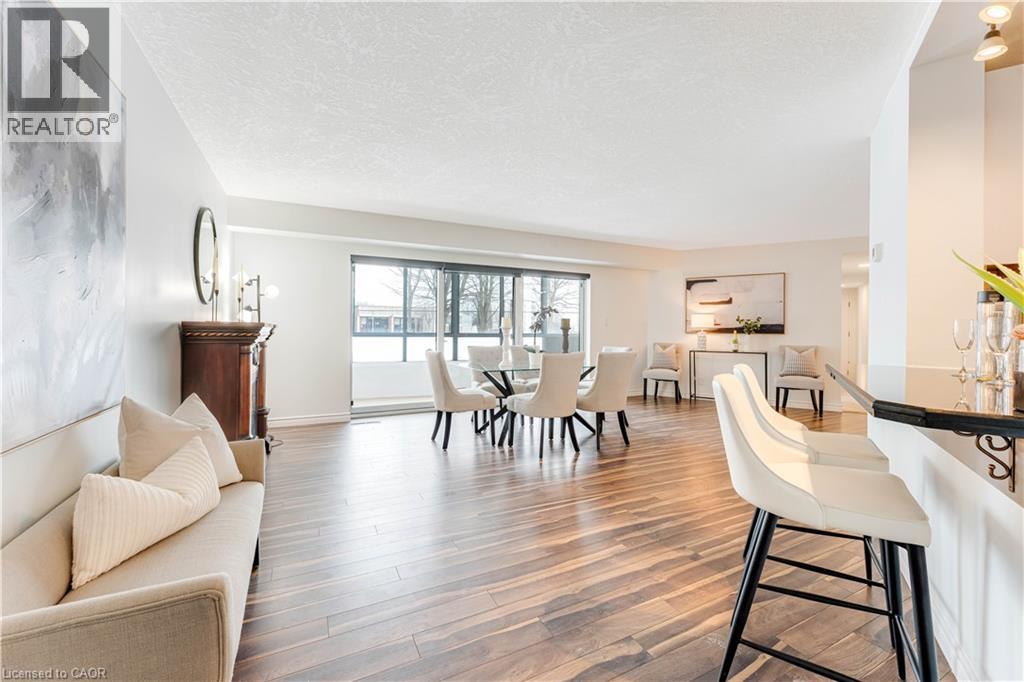 250 GLENRIDGE Drive Unit# 102 thumbnail 12