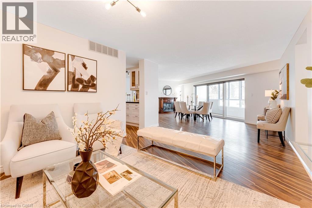 250 GLENRIDGE Drive Unit# 102 thumbnail 17