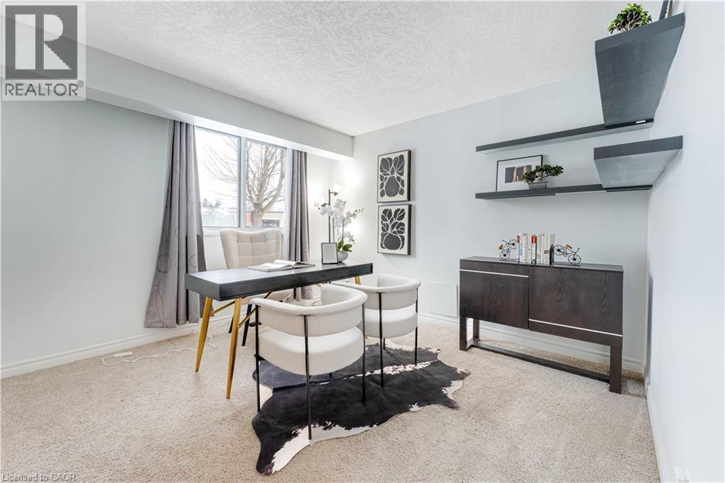 250 GLENRIDGE Drive Unit# 102 thumbnail 20