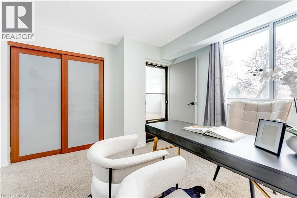 250 GLENRIDGE Drive Unit# 102 thumbnail 21