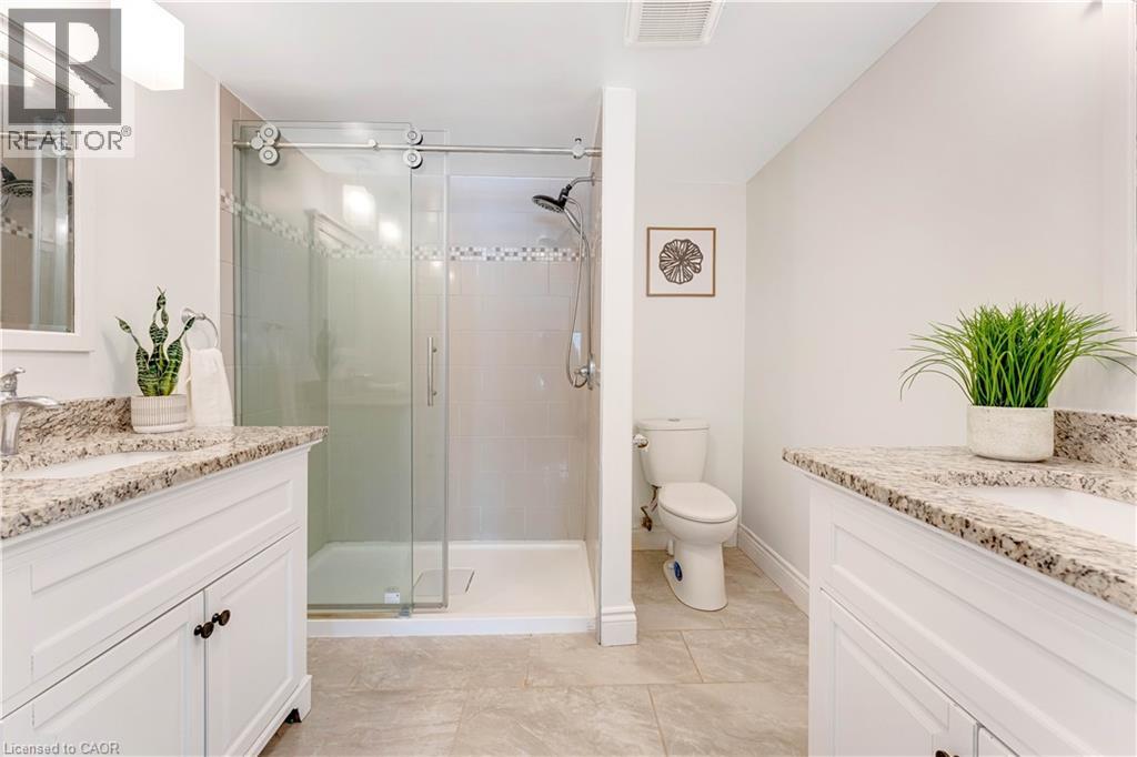 250 GLENRIDGE Drive Unit# 102 thumbnail 26