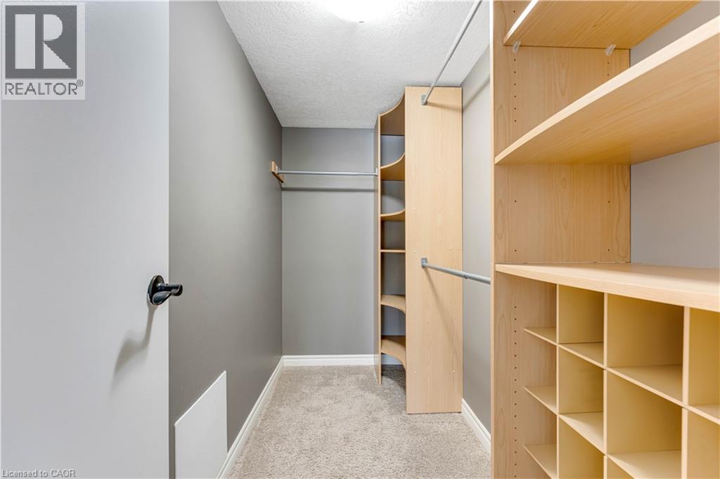 250 GLENRIDGE Drive Unit# 102 thumbnail 28