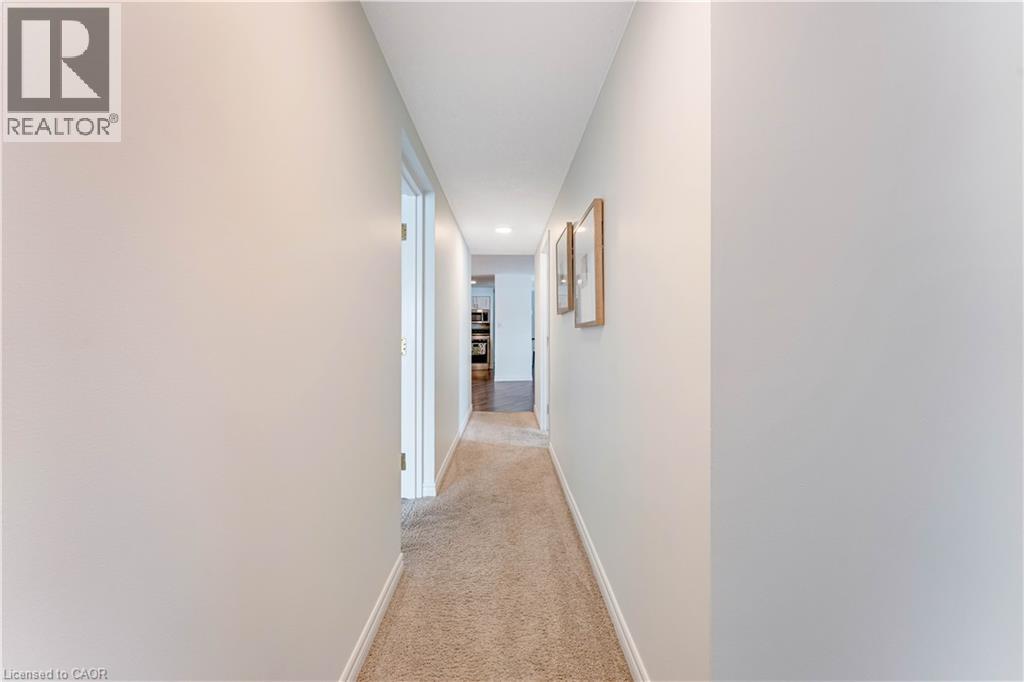 250 GLENRIDGE Drive Unit# 102 thumbnail 29