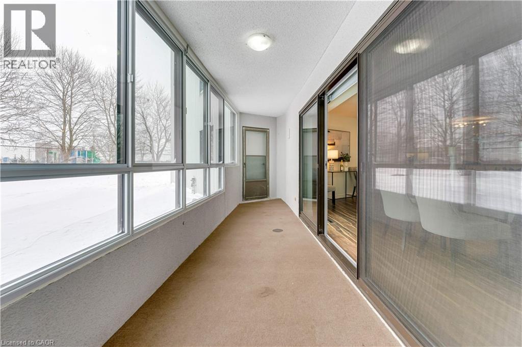 250 GLENRIDGE Drive Unit# 102 thumbnail 35