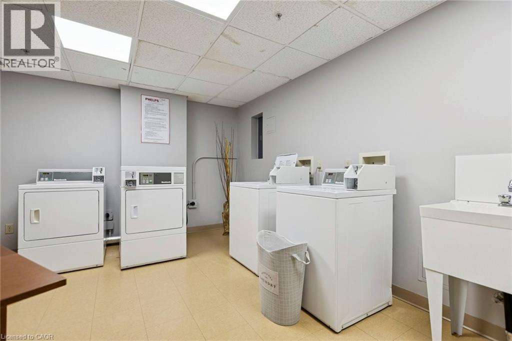 250 GLENRIDGE Drive Unit# 102 thumbnail 39