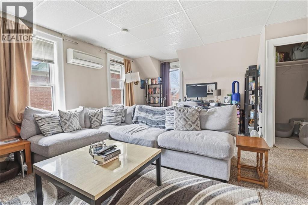 31 BINGEMAN Street thumbnail 5