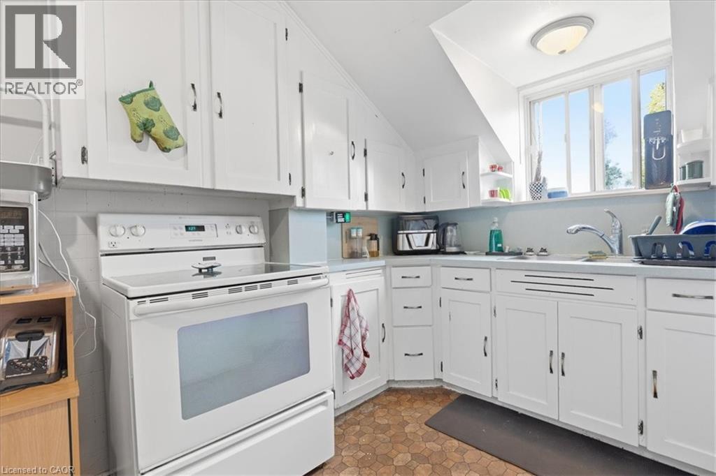 31 BINGEMAN Street thumbnail 8