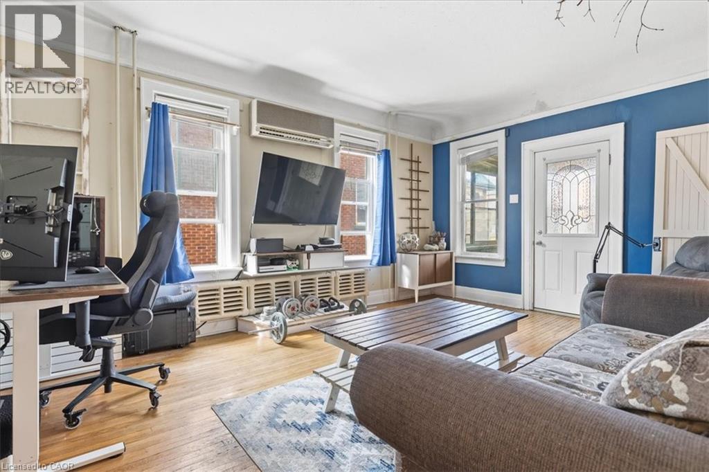 31 BINGEMAN Street thumbnail 18