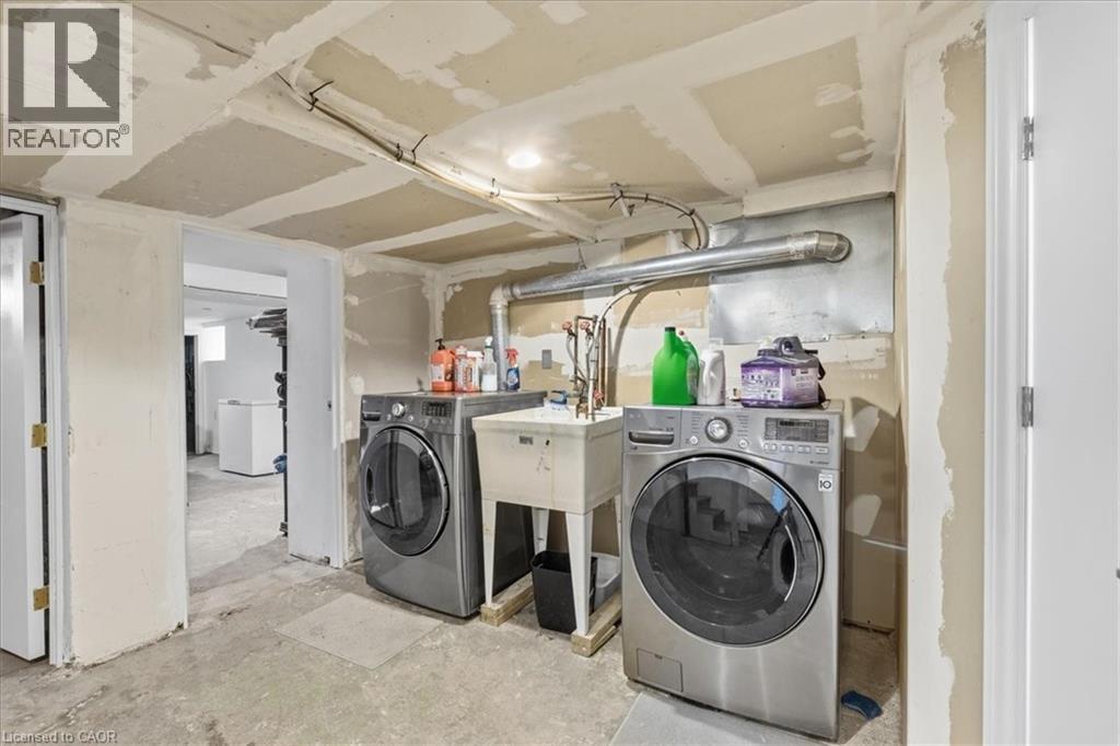 31 BINGEMAN Street thumbnail 34