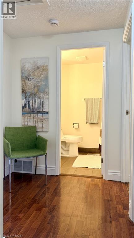 223 PIONEER Drive Unit# F39 thumbnail 22