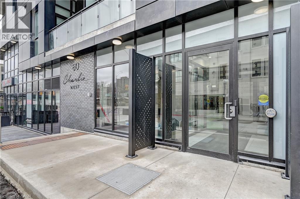 60 CHARLES Street W Unit# 801 thumbnail 2