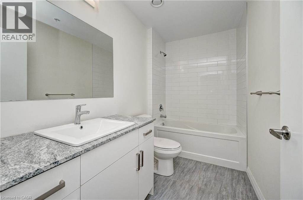 60 CHARLES Street W Unit# 801 thumbnail 18