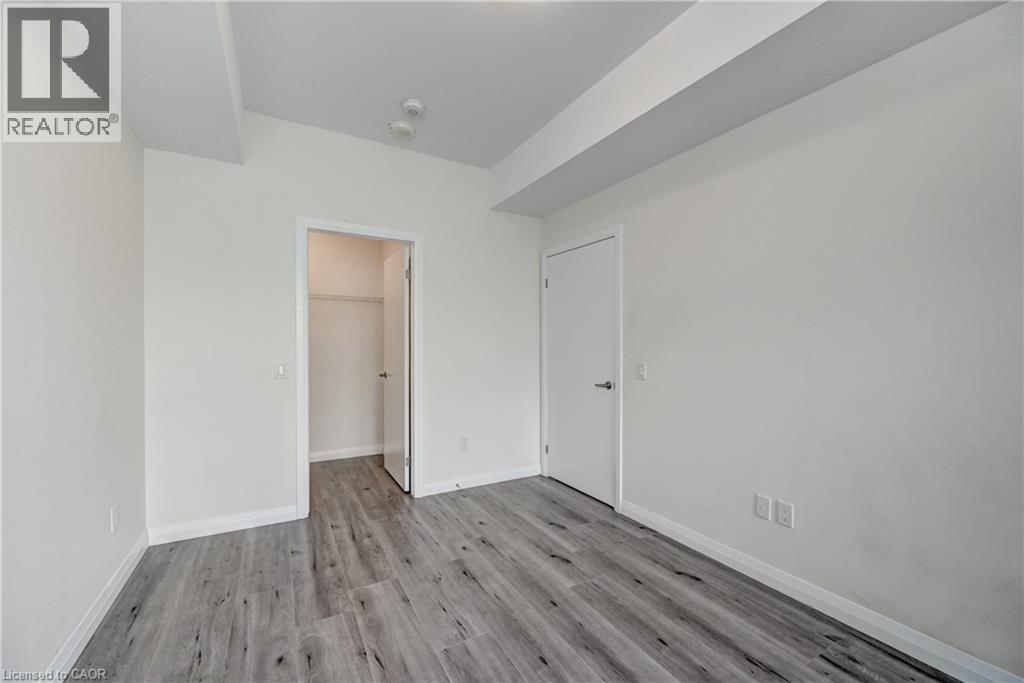 60 CHARLES Street W Unit# 801 thumbnail 19