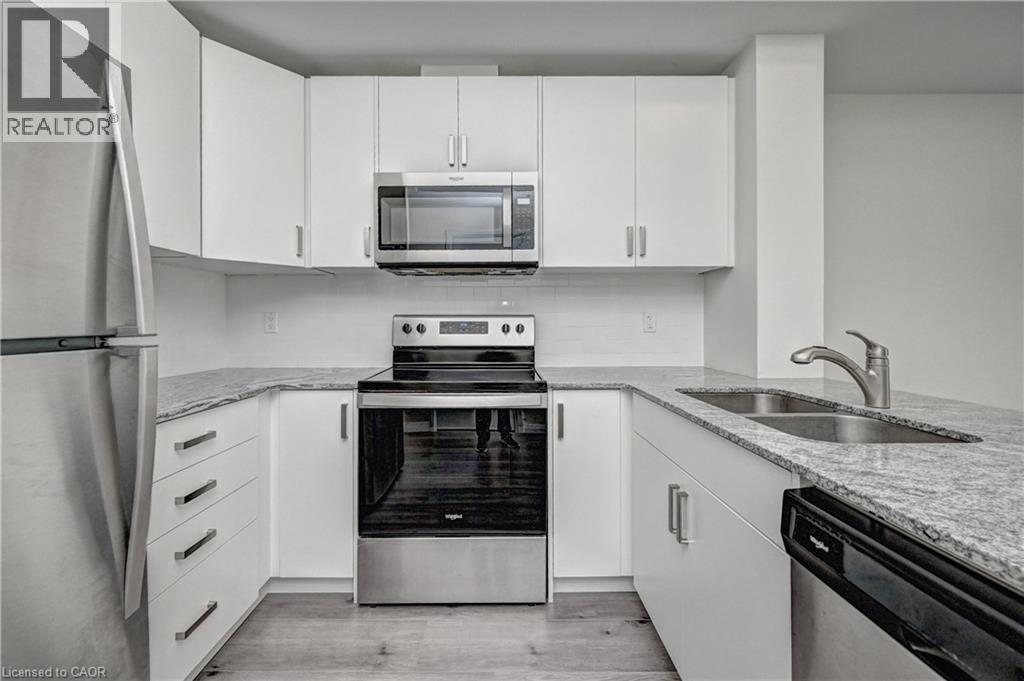 60 CHARLES Street W Unit# 801 thumbnail 14