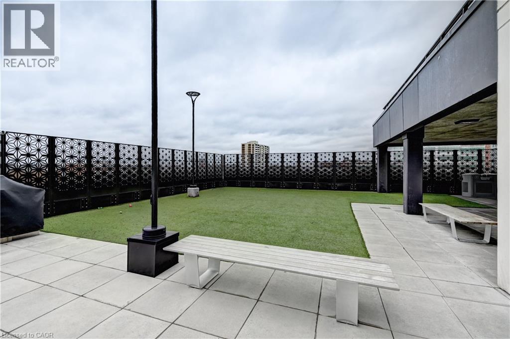 60 CHARLES Street W Unit# 801 thumbnail 31