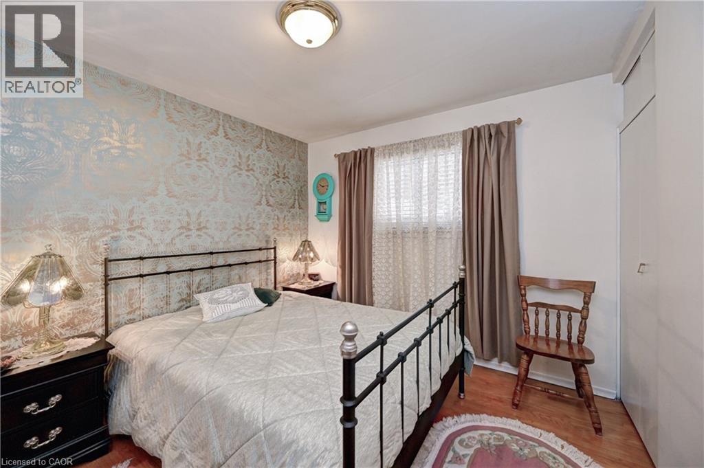 132 FOREST HILL Drive thumbnail 23