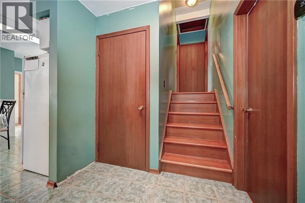 132 FOREST HILL Drive thumbnail 25