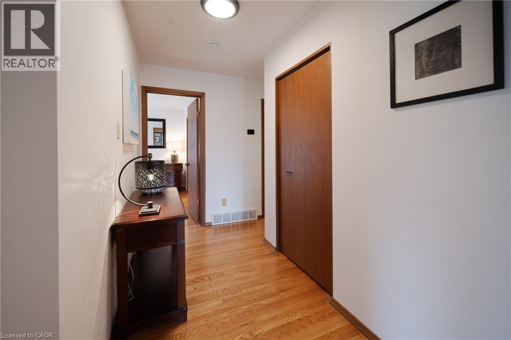 27 SUNSET Drive thumbnail 22