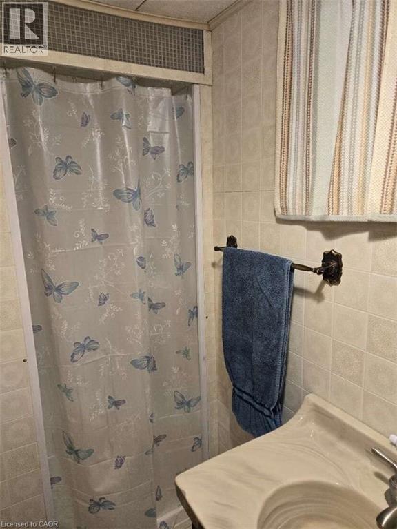 100 NORTH Drive thumbnail 13