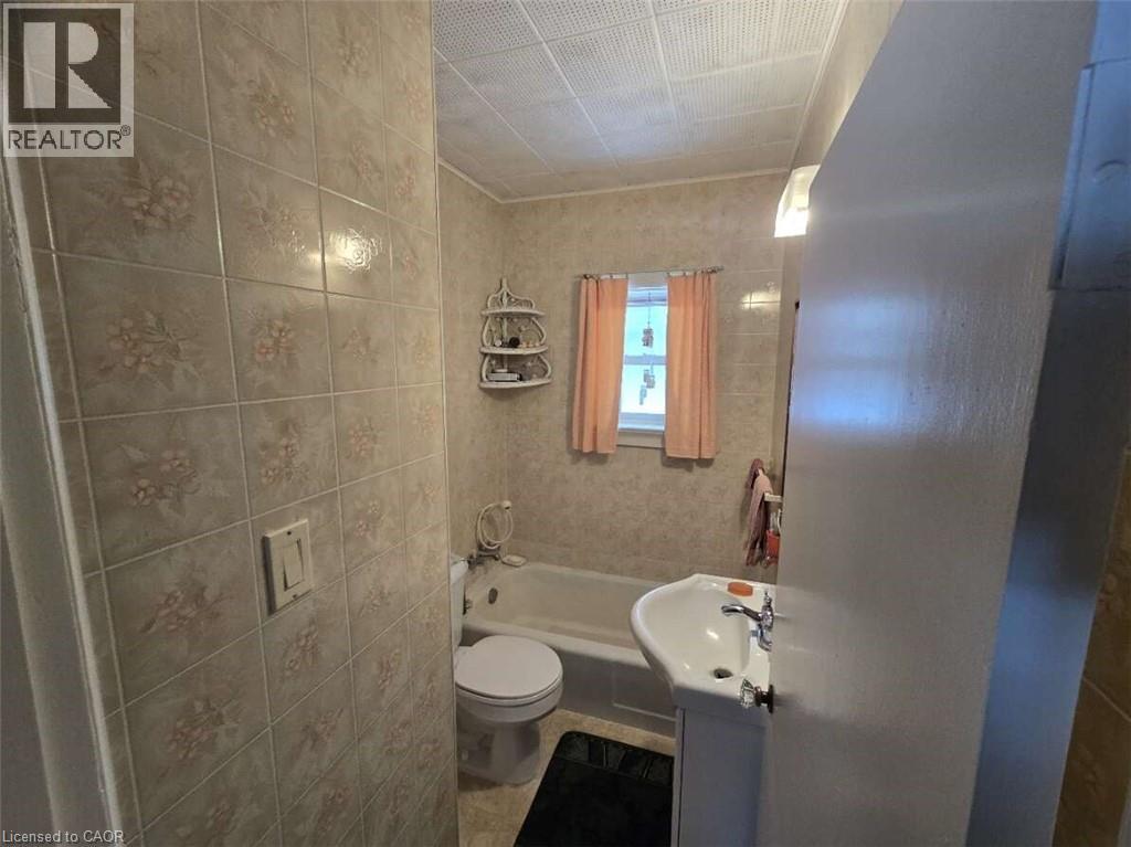 100 NORTH Drive thumbnail 22