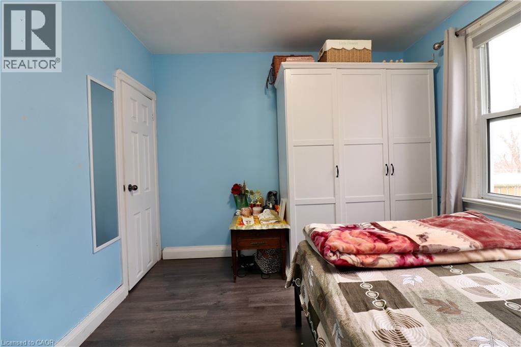 80 ROSEVIEW Avenue thumbnail 10