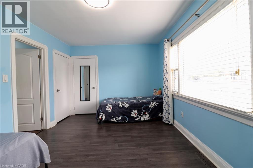 80 ROSEVIEW Avenue thumbnail 5