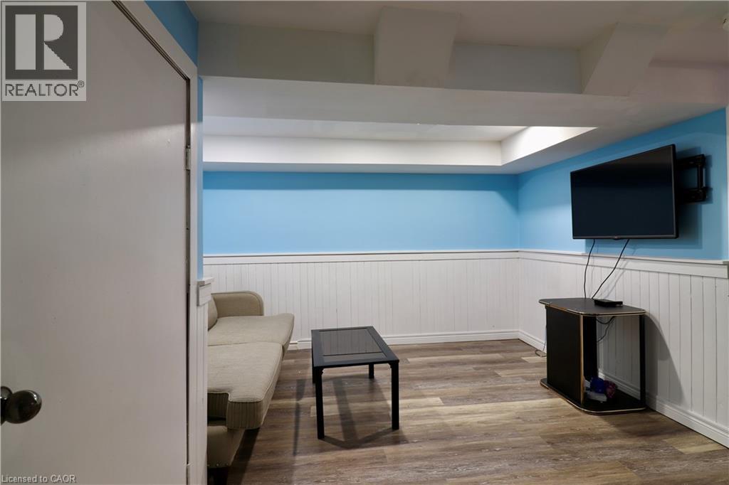 80 ROSEVIEW Avenue thumbnail 27