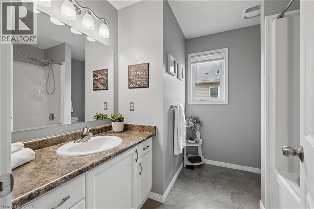 240 WESTMEADOW Drive Unit# 1B thumbnail 22