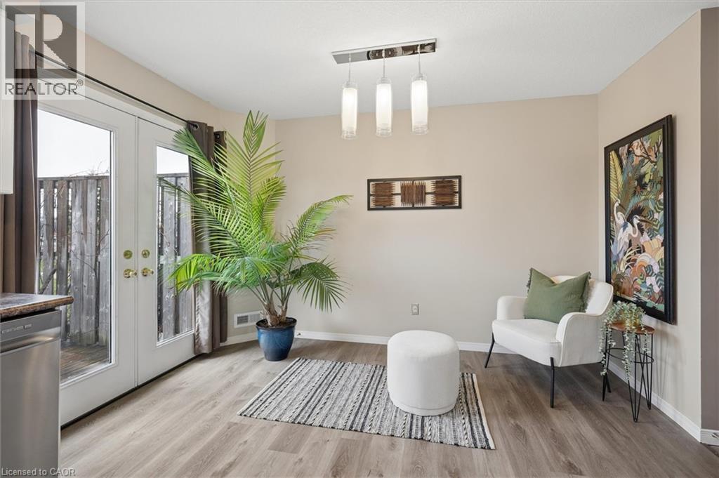 240 WESTMEADOW Drive Unit# 1B thumbnail 14