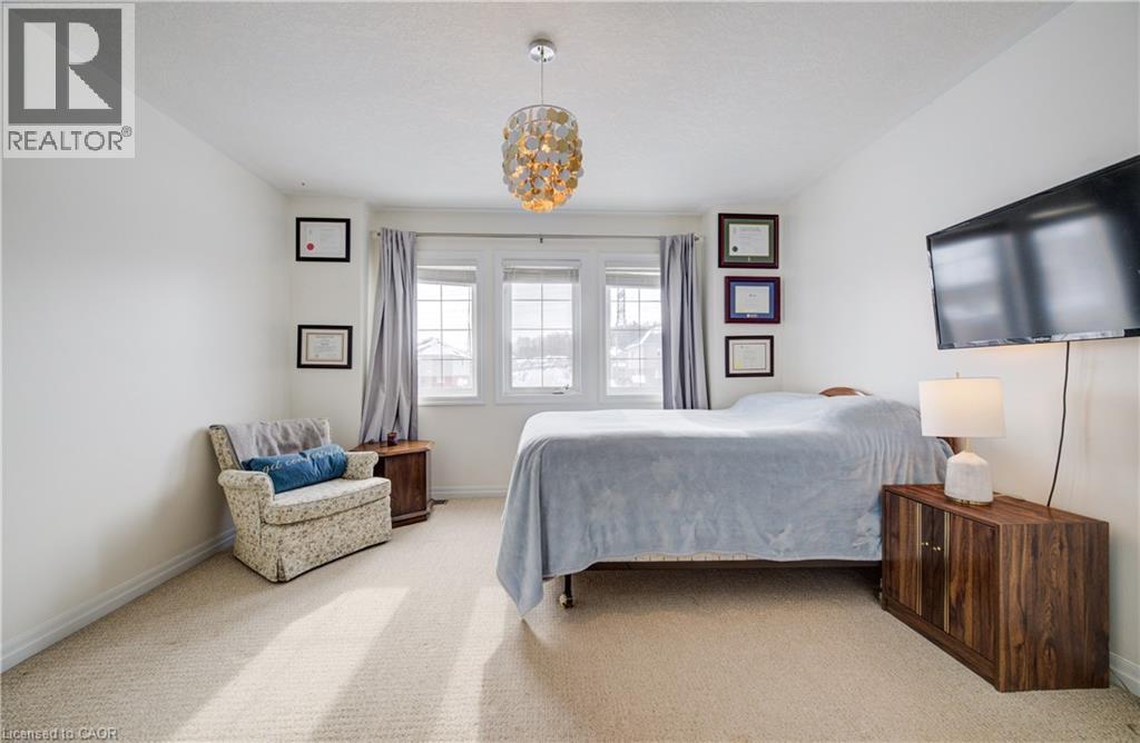 268 EVENS POND Crescent thumbnail 33