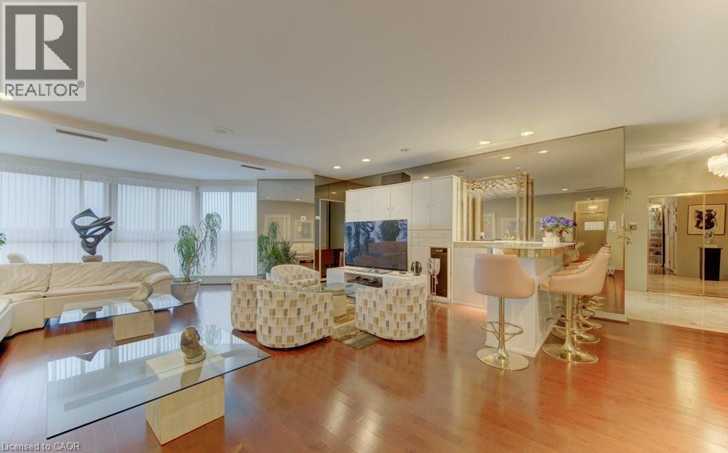 265 WESTCOURT Place Unit# PH9 thumbnail 11