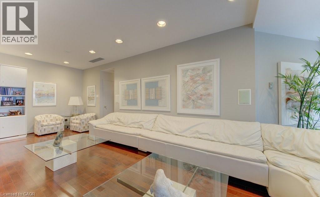 265 WESTCOURT Place Unit# PH9 thumbnail 14