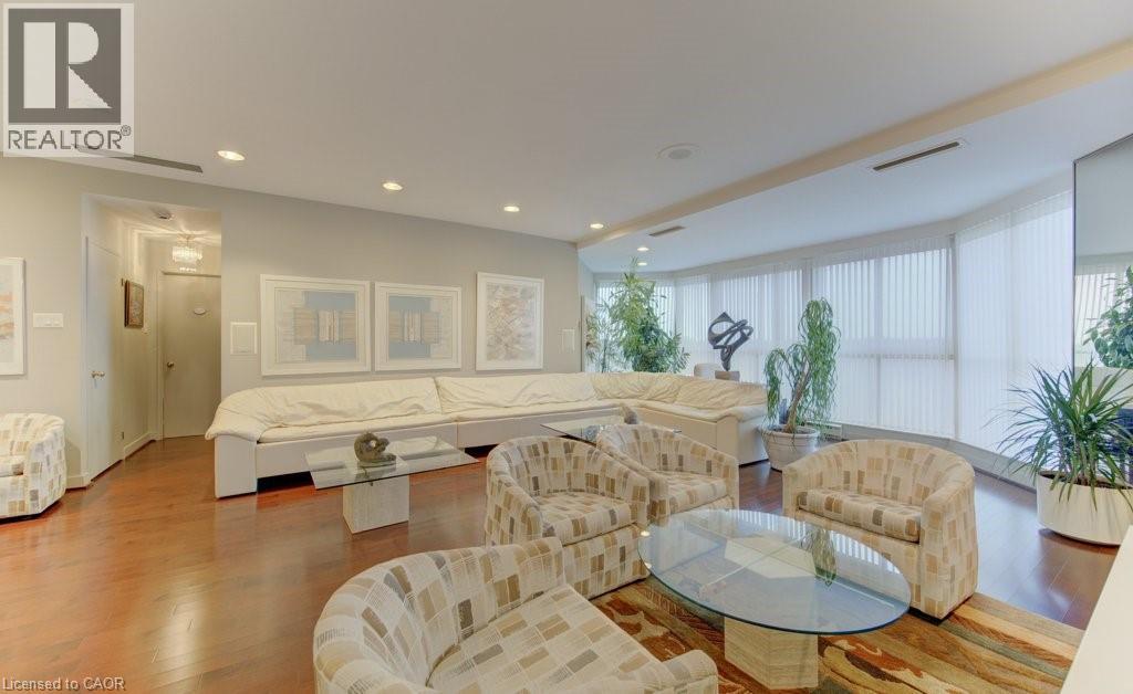 265 WESTCOURT Place Unit# PH9 thumbnail 16