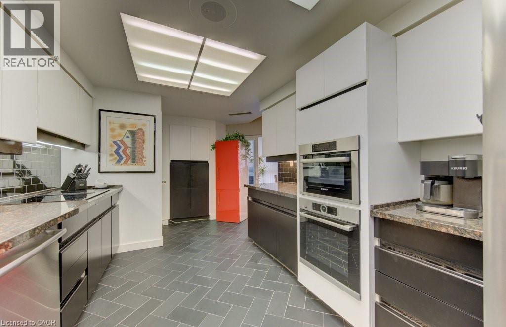 265 WESTCOURT Place Unit# PH9 thumbnail 36