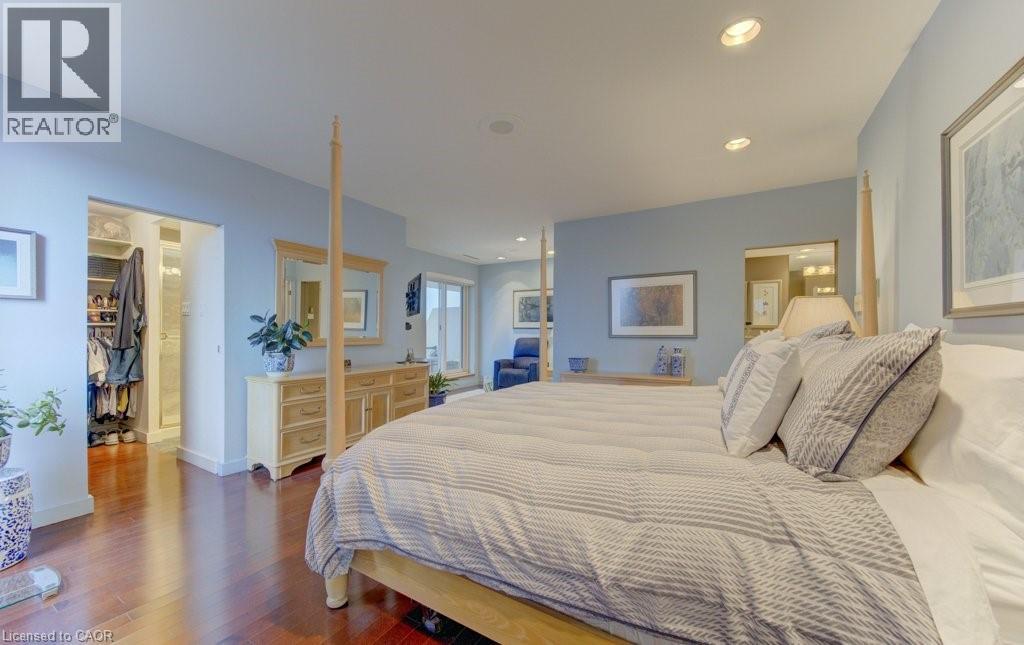 265 WESTCOURT Place Unit# PH9 thumbnail 43