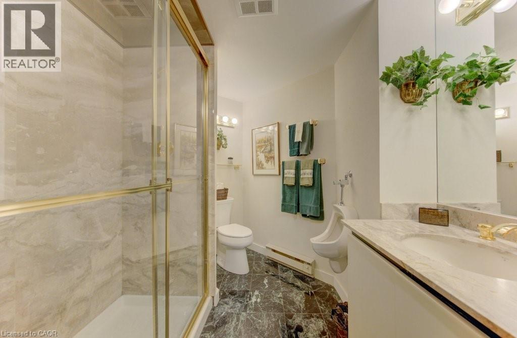 265 WESTCOURT Place Unit# PH9 thumbnail 46