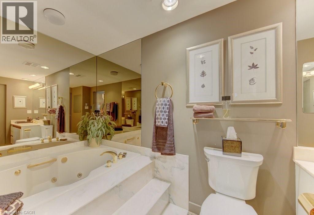 265 WESTCOURT Place Unit# PH9 thumbnail 49