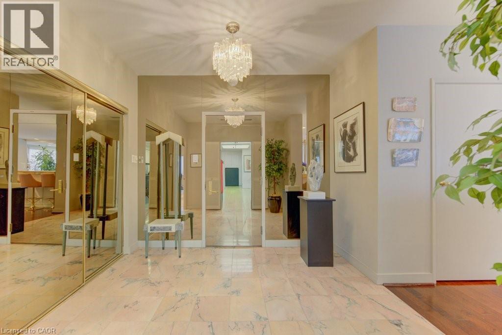 265 WESTCOURT Place Unit# PH9 thumbnail 6