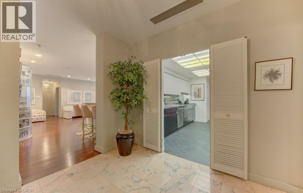 265 WESTCOURT Place Unit# PH9 thumbnail 7