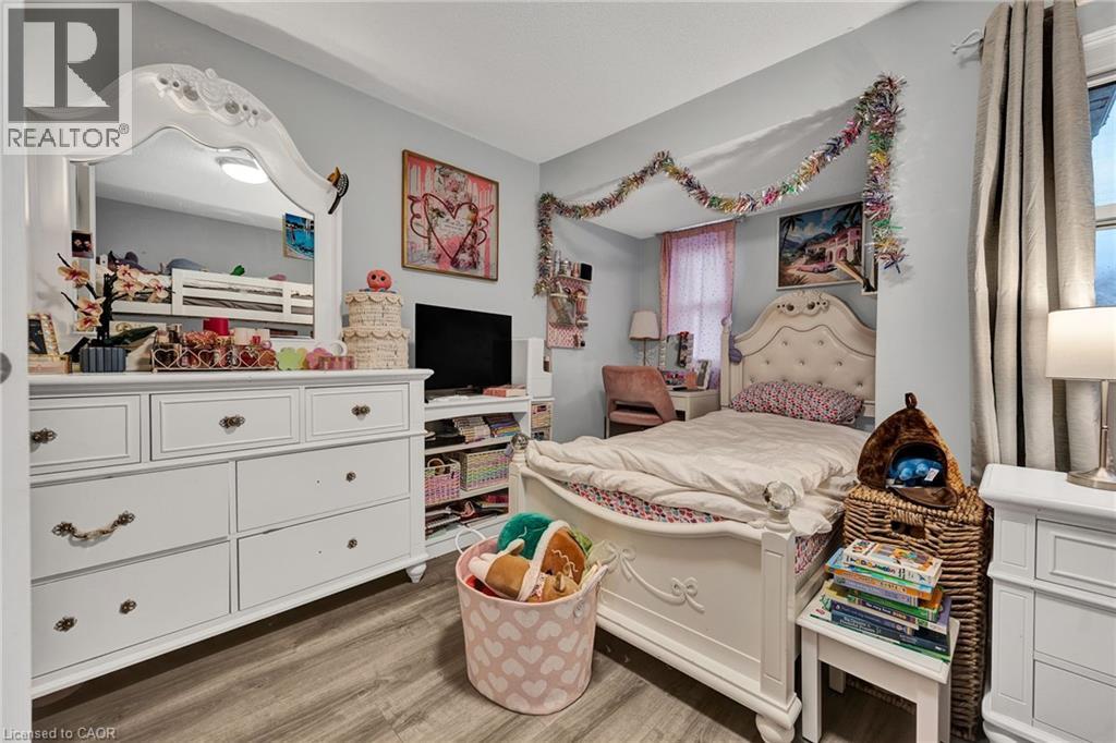 655 ALBERT Street Unit# C thumbnail 12