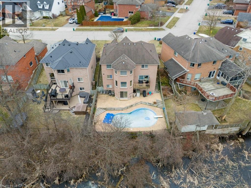 32 KINGFISHER Crescent thumbnail 42