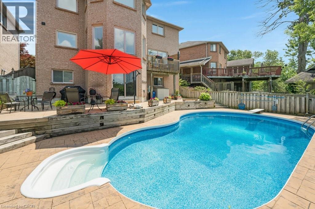 32 KINGFISHER Crescent thumbnail 46