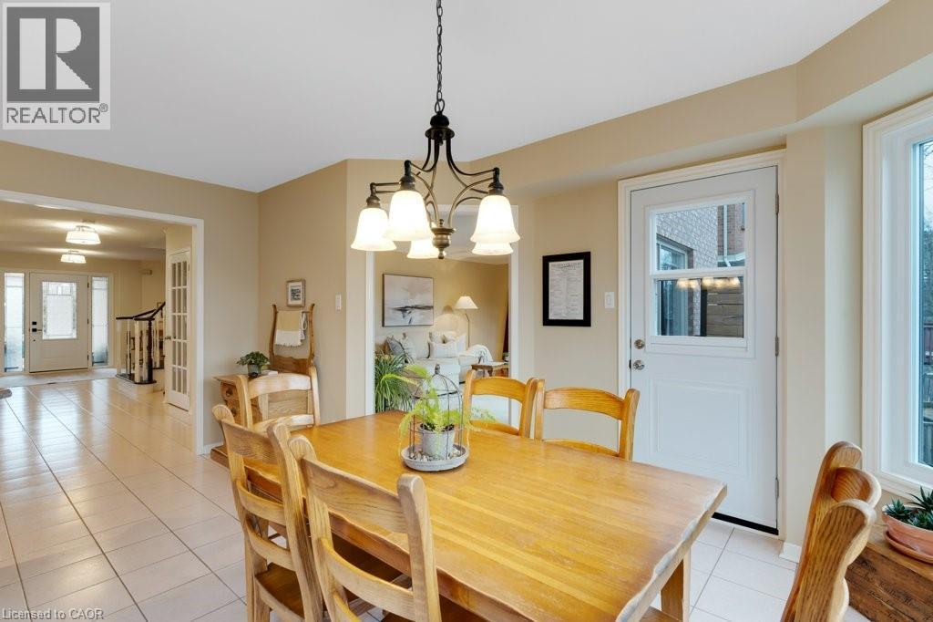 32 KINGFISHER Crescent thumbnail 11