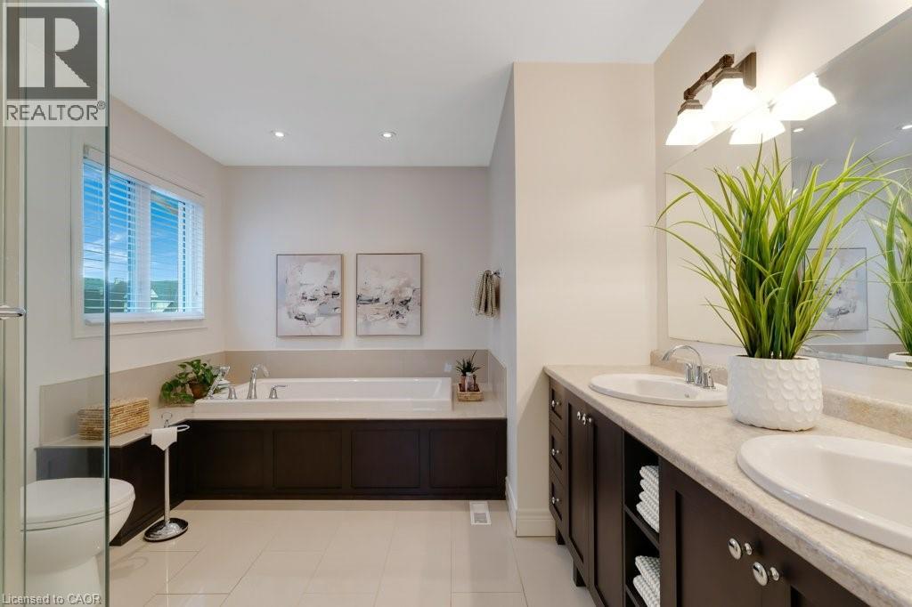 32 KINGFISHER Crescent thumbnail 29