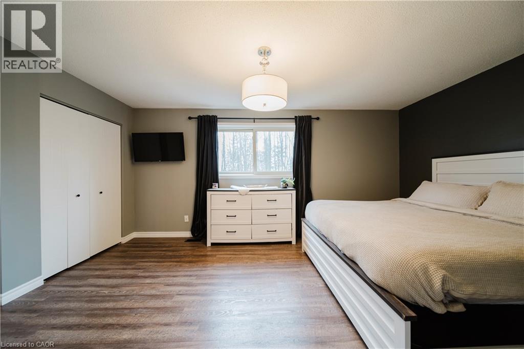 20 FORREST Avenue W Unit# 13 thumbnail 24