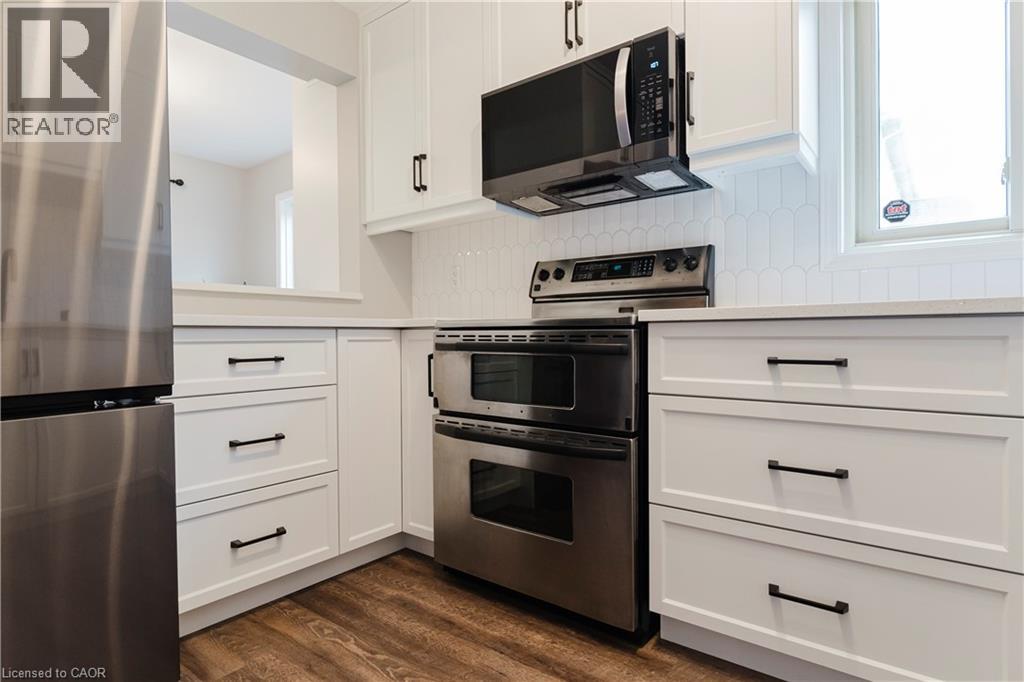 20 FORREST Avenue W Unit# 13 thumbnail 5