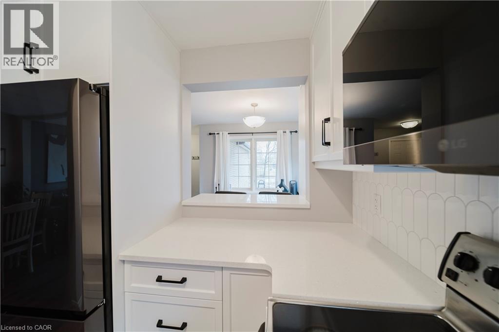 20 FORREST Avenue W Unit# 13 thumbnail 8