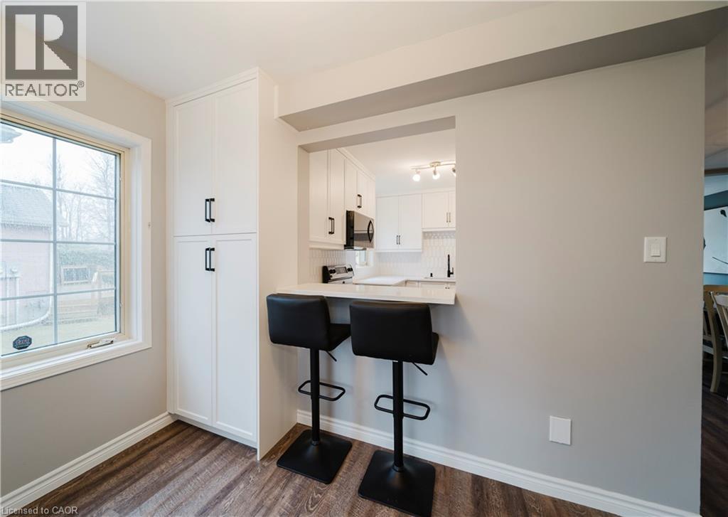 20 FORREST Avenue W Unit# 13 thumbnail 9