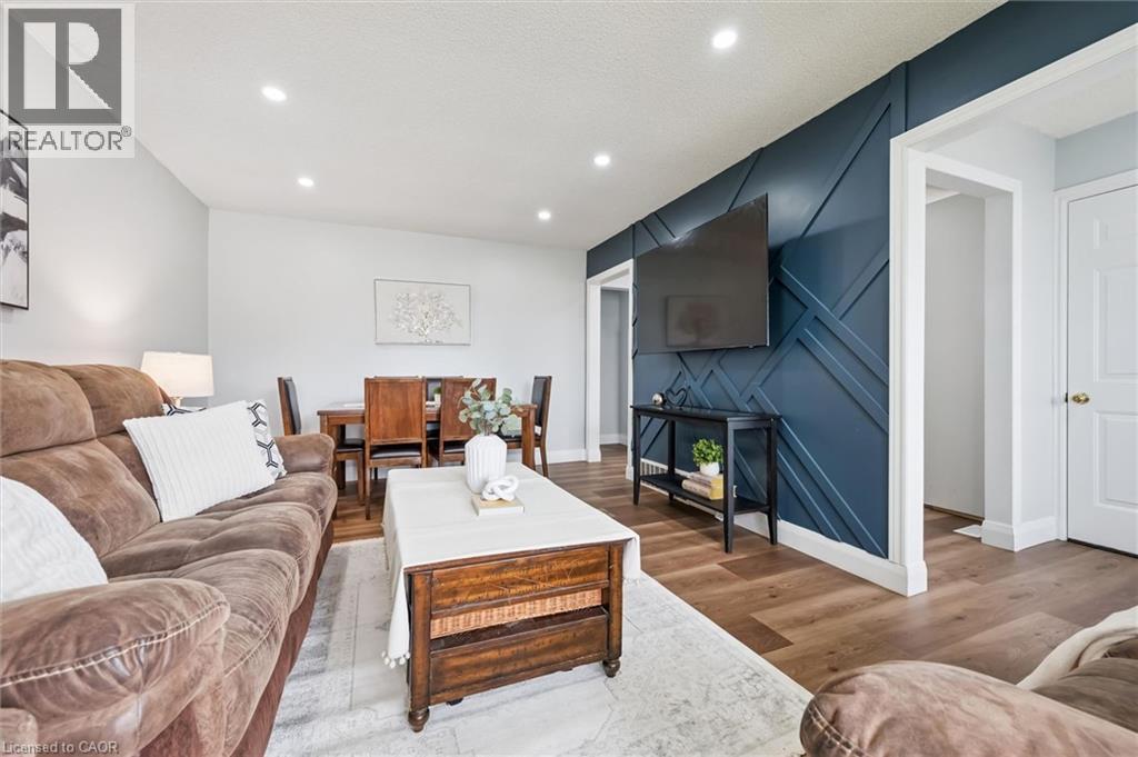 235 CEDARBRAE Avenue Unit# B thumbnail 10