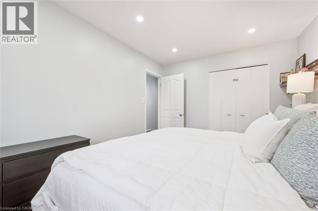 235 CEDARBRAE Avenue Unit# B thumbnail 21